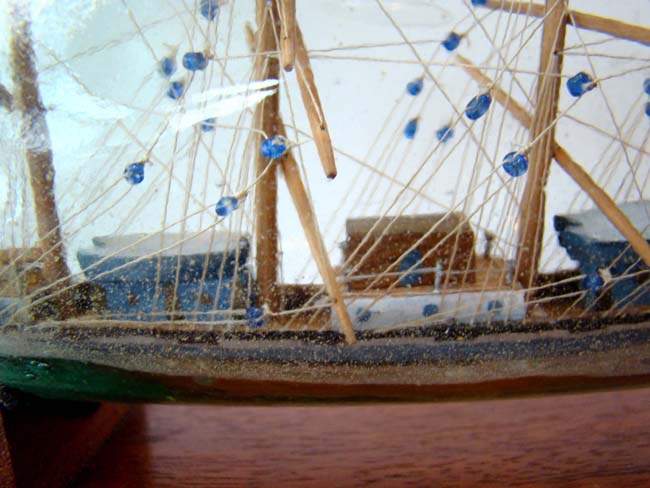 A rare and large antique four-masted ship-in-a bottle circa 1880-1900 — image 4
